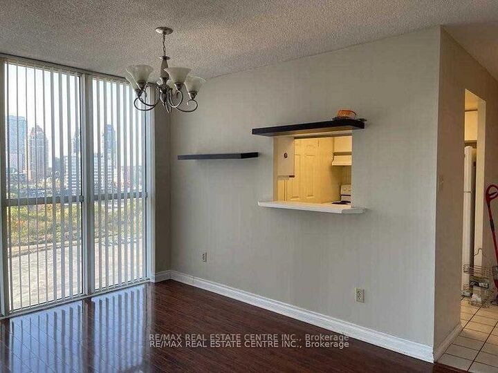Property Photo: 265 Enfield Place 1403 ON L5B 3Y6
