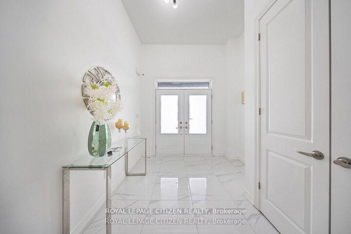 Property Photo: 82 Closson Drive ON L1N 9Y6