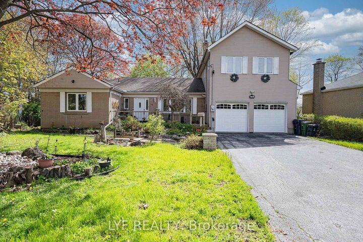 Property Photo: 75 Shilton Road ON M1S 2J8