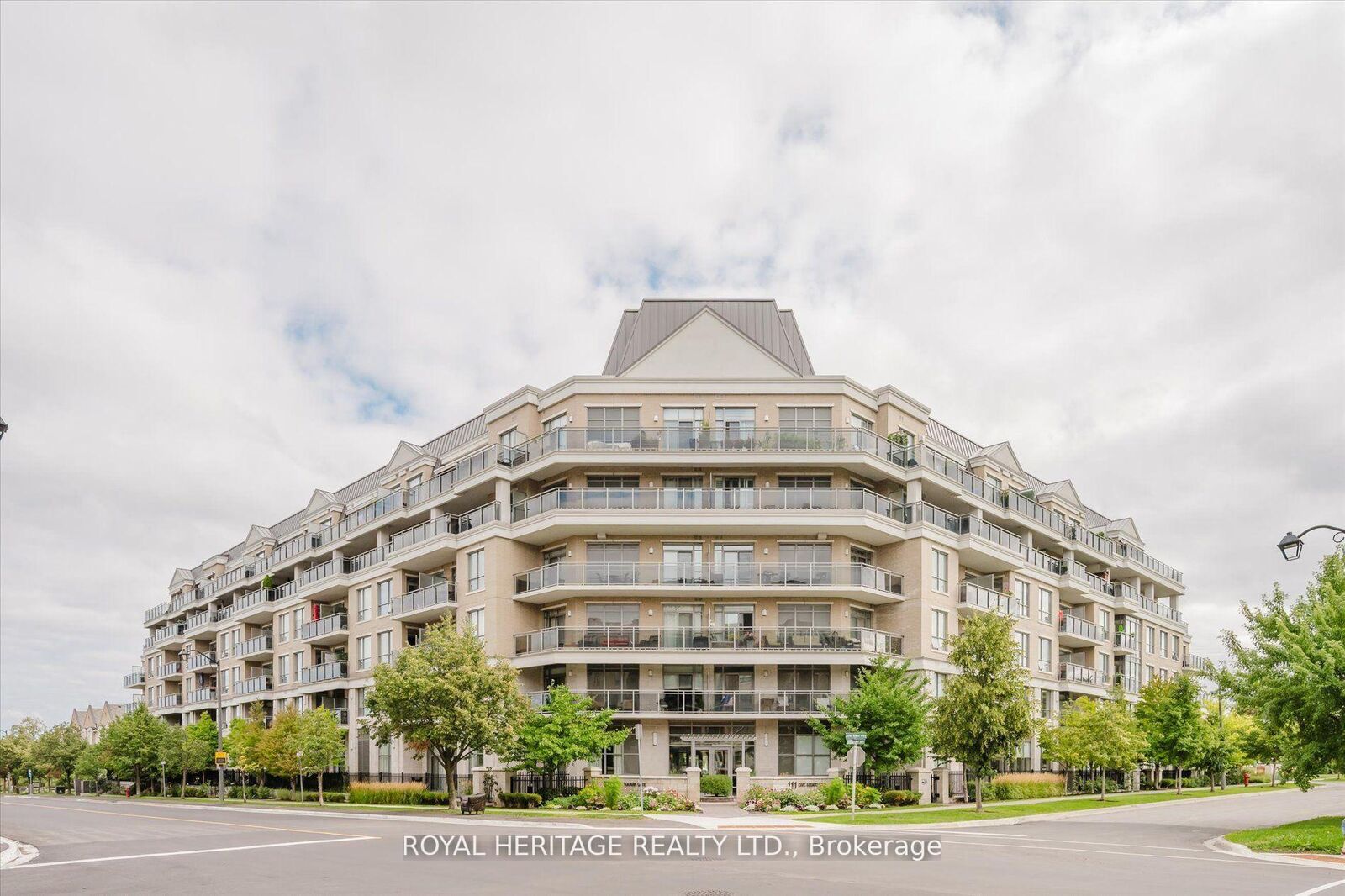 Property Photo: 111 Civic Square Gate 207 ON L4G 0S6