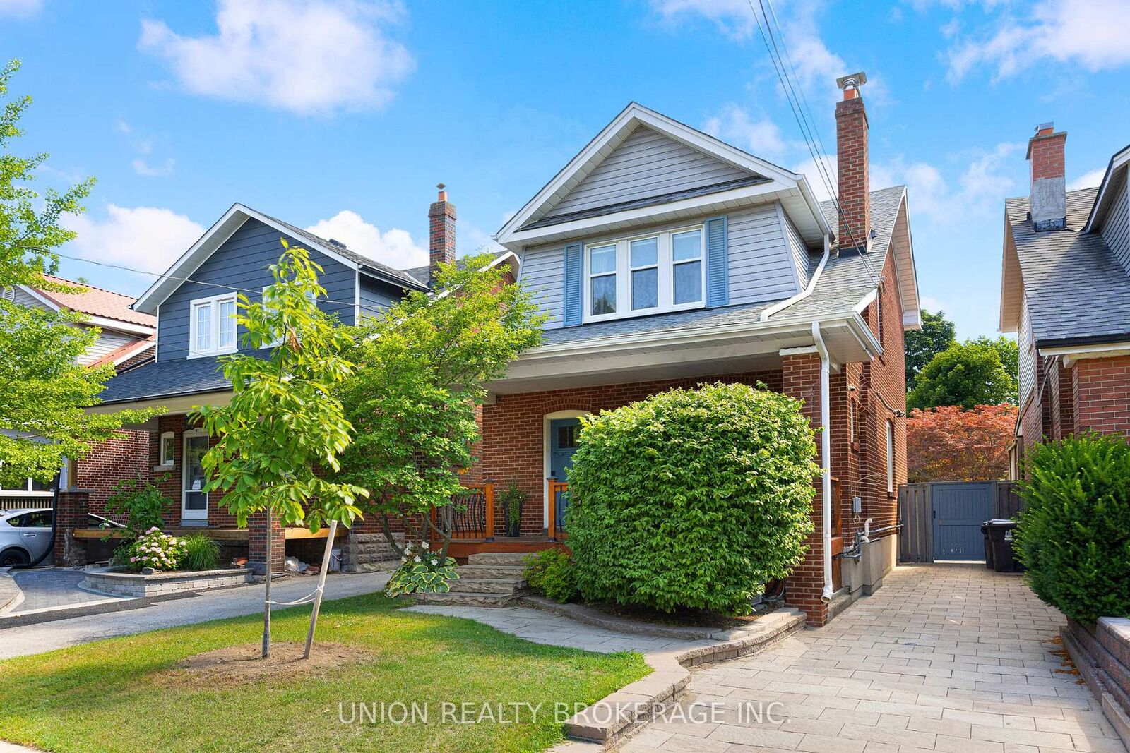 Property Photo: 65 Harding Boulevard ON M1N 3C8