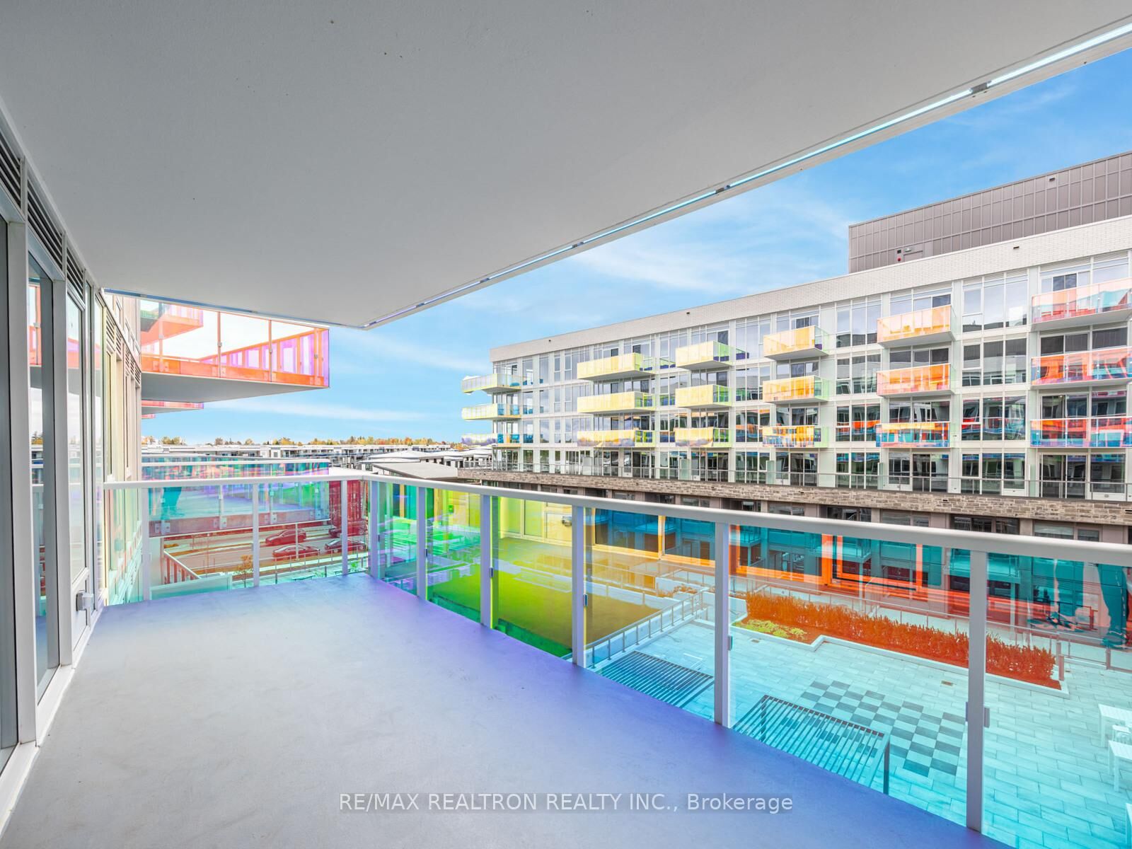 Property Photo: 333 Sunseeker Avenue 428 ON L9R 0R6