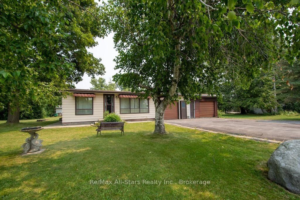 Property Photo: 9 Jones Avenue ON K0M 1G0