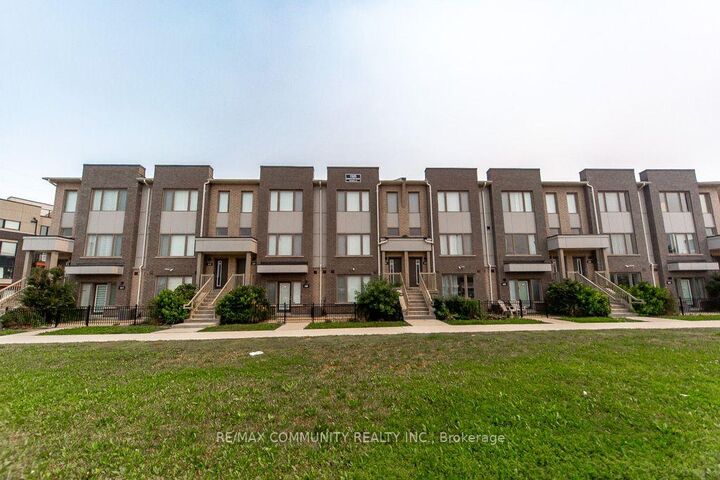 Property Photo: 1525 Kingston Road 103 ON L1V 0E9