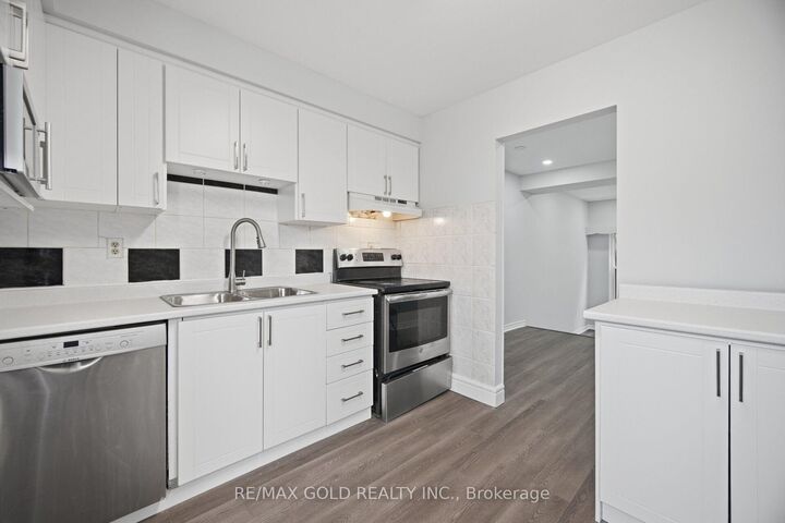 Property Photo: 16 Crawford Drive ON L6V 2C7