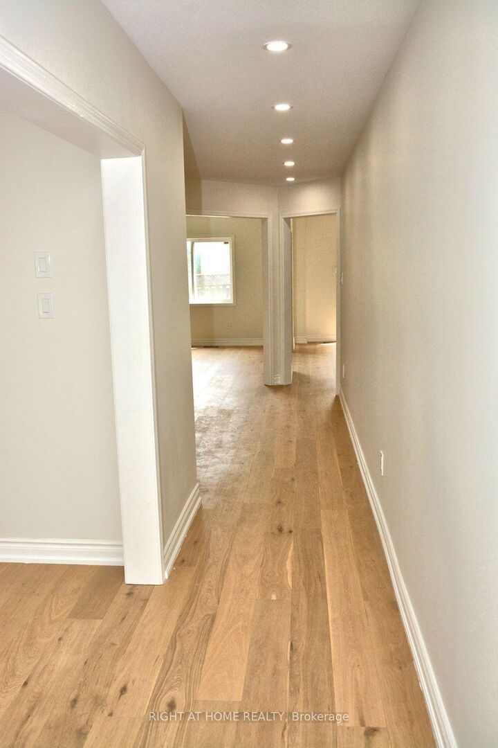 Property Photo: 255 Marble Place ON L3X 2Y3