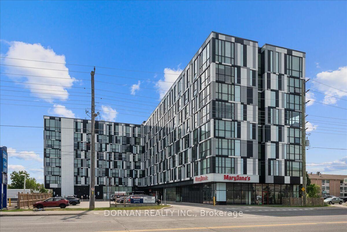 Property Photo: 1900 Simcoe Street 829 ON L1G 4Y3
