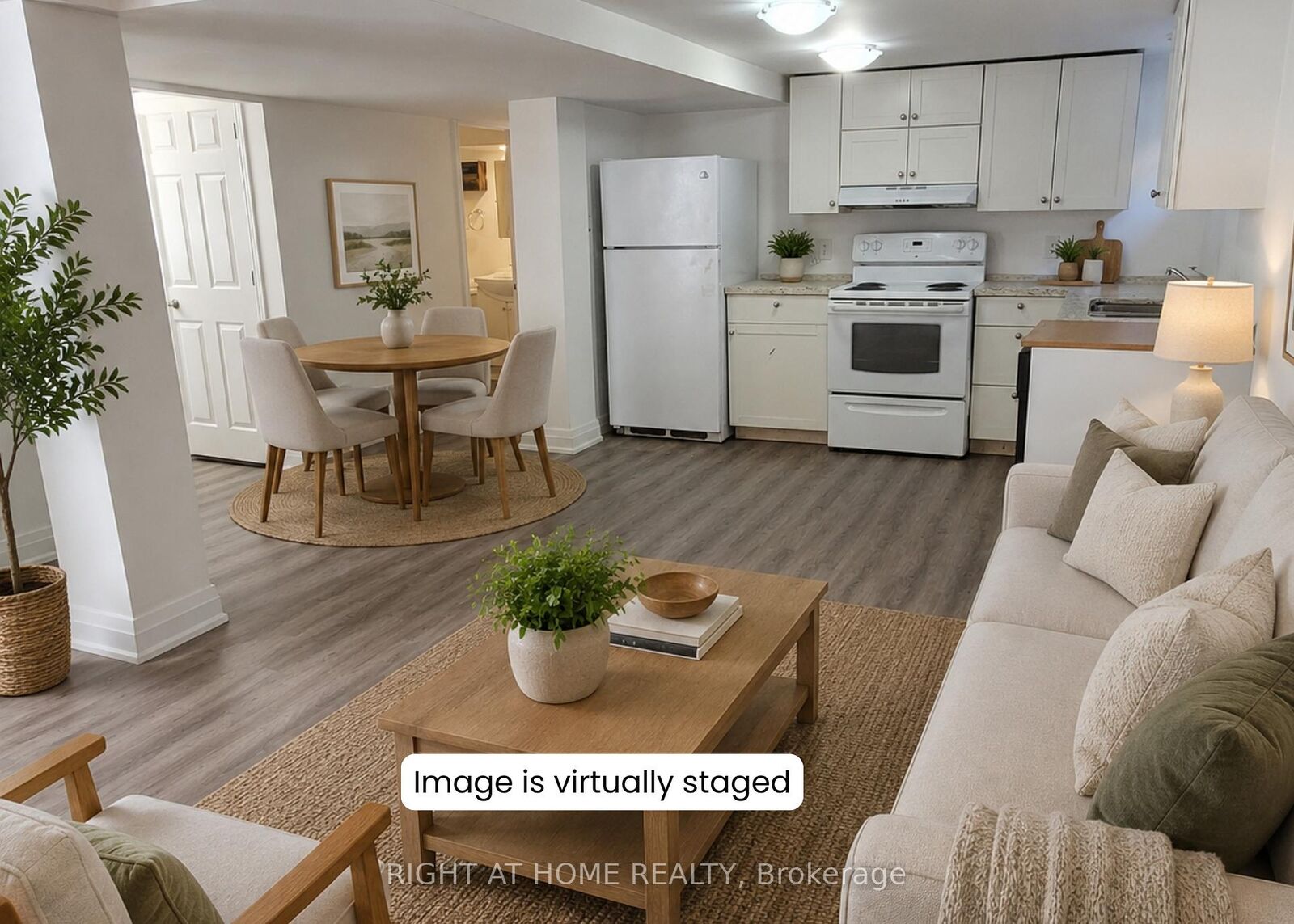 Property Photo:  202 Cadillac Avenue S Lower  ON L1H 5Z7 