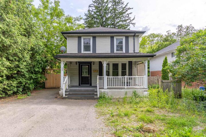 32 Rousseaux Street — photo 1