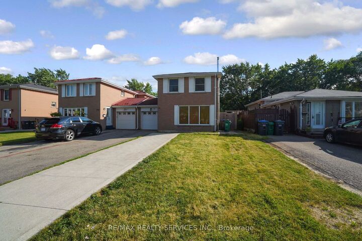 Property Photo: 79 Cloverdale Drive ON L6T 2T5
