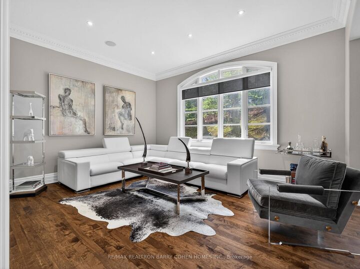 Property Photo: 3 Legacy Court ON M2L 2Y7