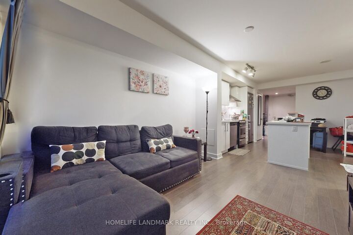 Property Photo: 58 Orchard View Boulevard 505 ON M4R 1B9