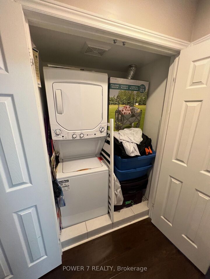 Property Photo: 4695 Kingston Road 44 ON M1E 2R1