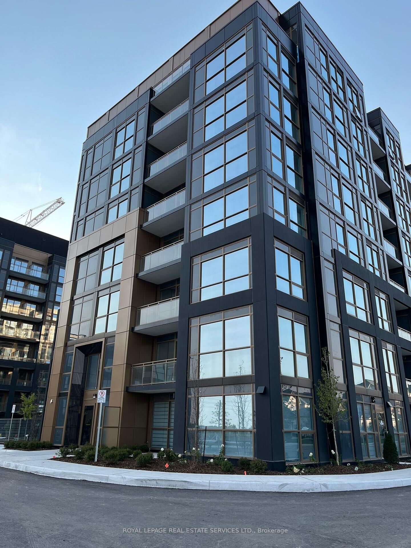 Property Photo: 2343 Khalsa Gate 324 ON L6M 5R6