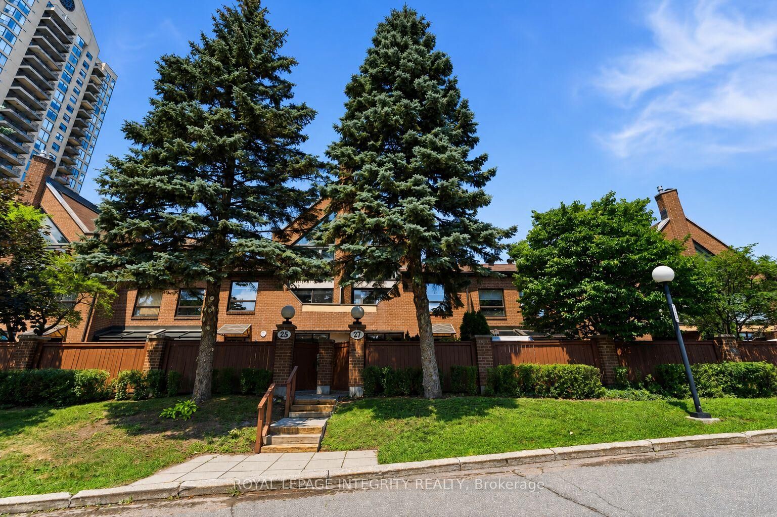 Property Photo: 100 Hillside Drive 27 ON K1K 4J1