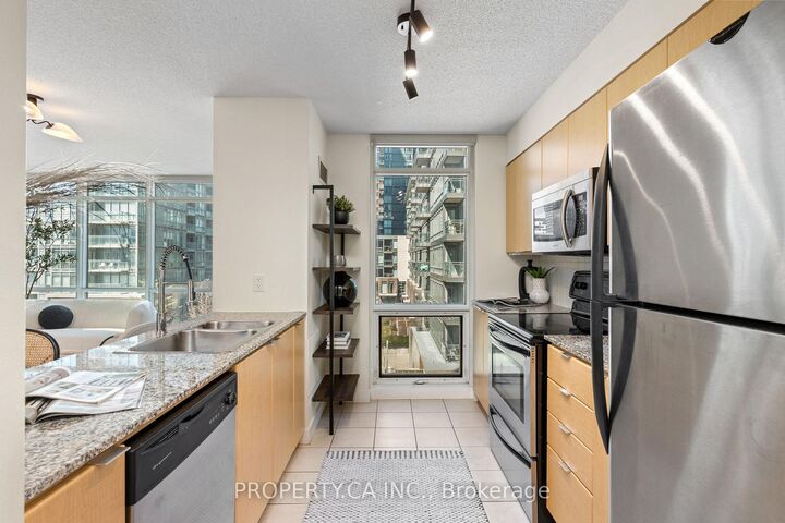 Property Photo: 11 Brunel Court 503 ON M5V 3Y3