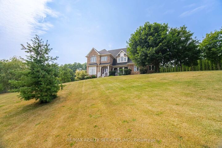 Property Photo: 15 Upper Canada Drive ON N0B 1Z0