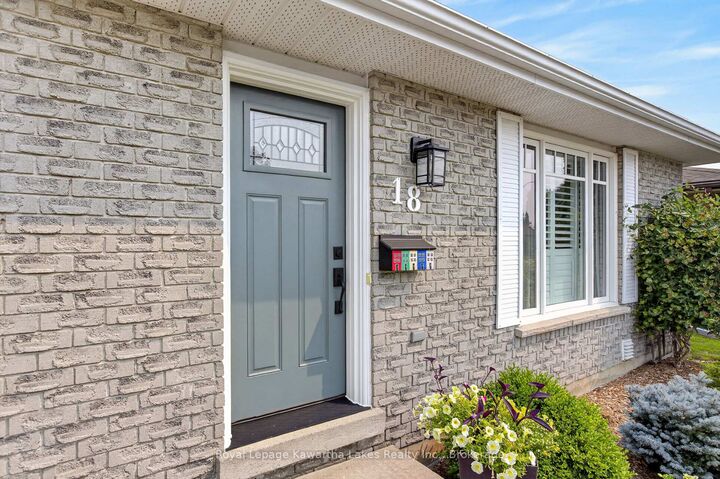 Property Photo: 18 Madill Crescent ON K9V 5W8