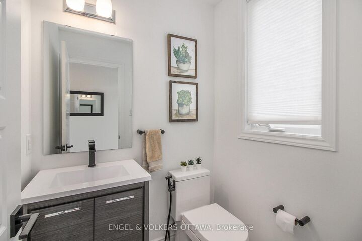 Property Photo:  1031 Curraglass Walk  ON K2S 3A4 