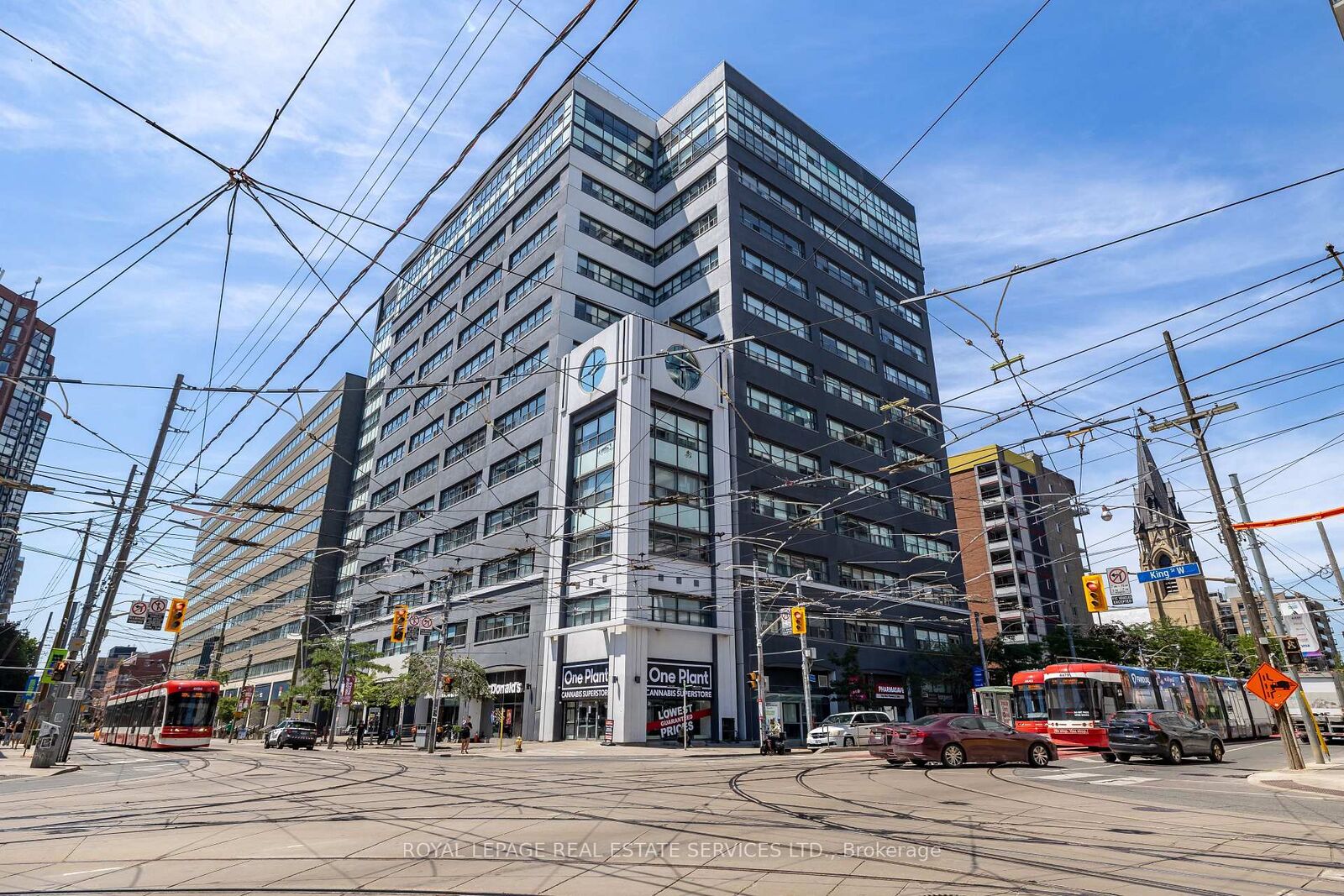 Photo de la propriété: 700 King Street W 613 ON M5V 2Y6