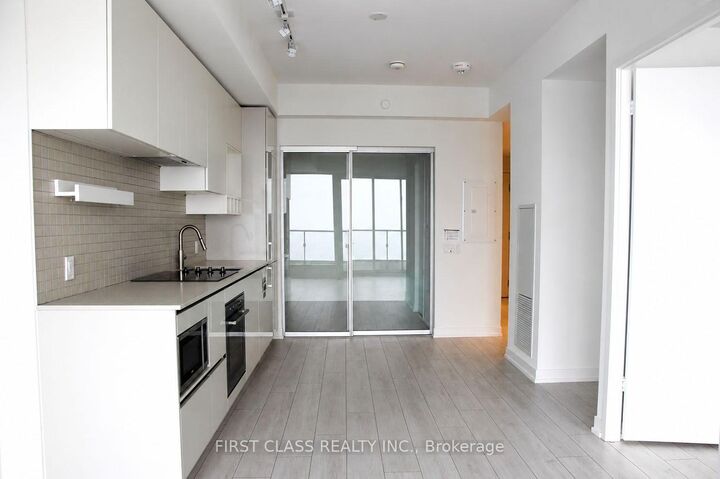 Property Photo: 5 Buttermill Avenue 6005 ON L4K 0J5