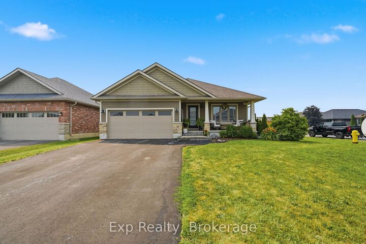 Property Photo:  7 Tessa Boulevard  ON K8N 0B6 