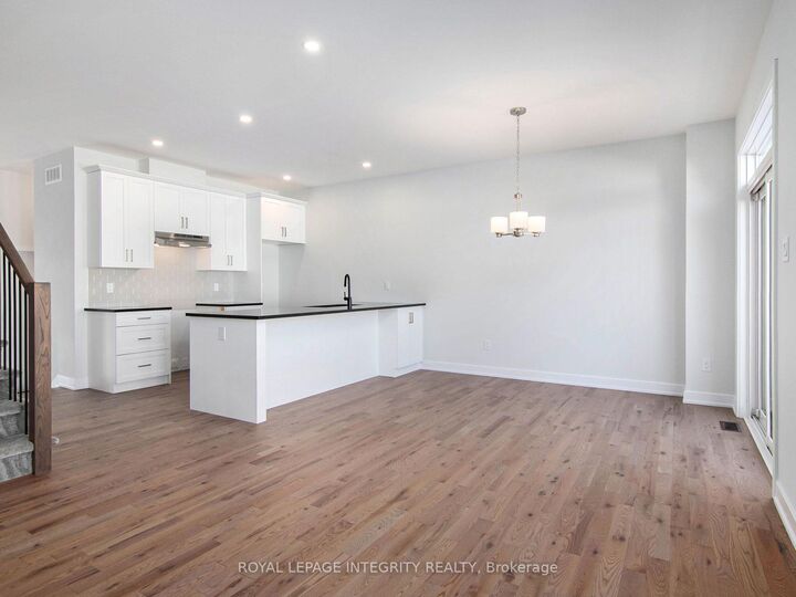 Property Photo: 6 Morrall Court ON K7S 0J4