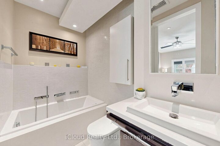 Property Photo: 30 Orchard Park Gate ON L6R 1W5