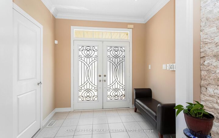 Property Photo:  20 Nocturne Avenue  ON L4H 4H9 