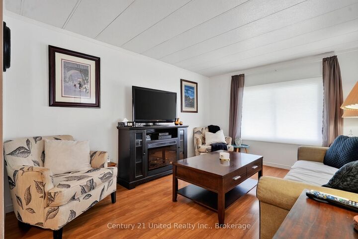 Property Photo: 13 Hillview Drive ON K9A 0X1
