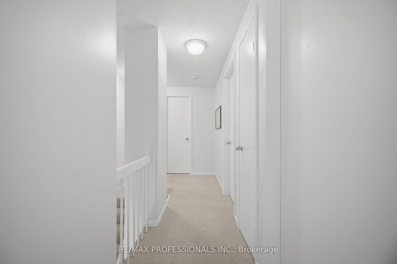 Property Photo: 22 Pontiac Court ON L6Z 1C1