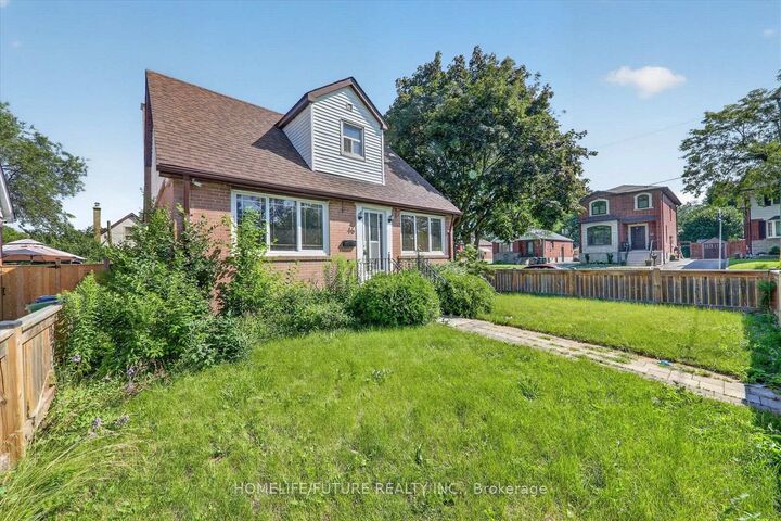 Property Photo: 46 Stamford Square N ON M1L 1X6