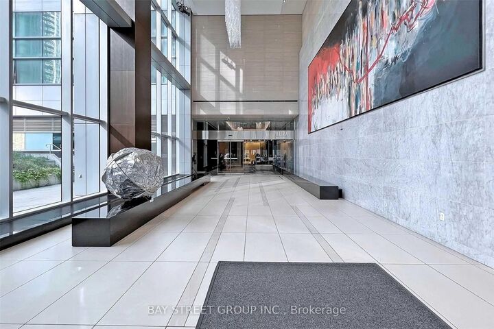 Property Photo: 386 Yonge Street 5406 ON M5B 0A5