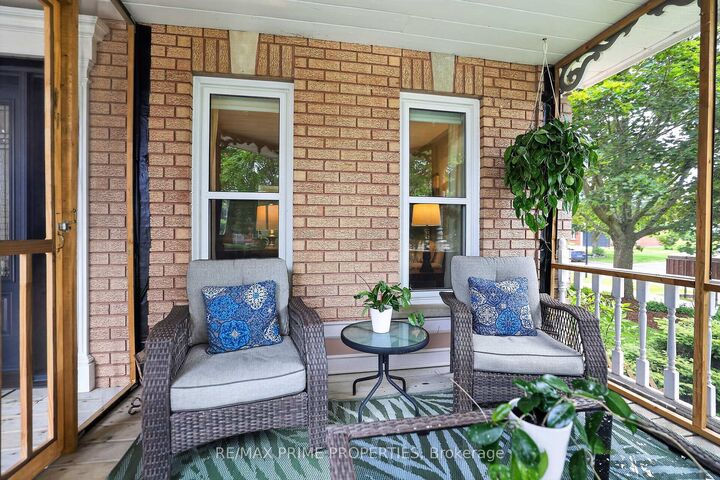 Property Photo: 27 Testa Road ON L9P 1M2