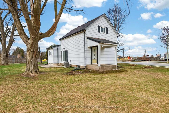 407 Bell Street — photo 1