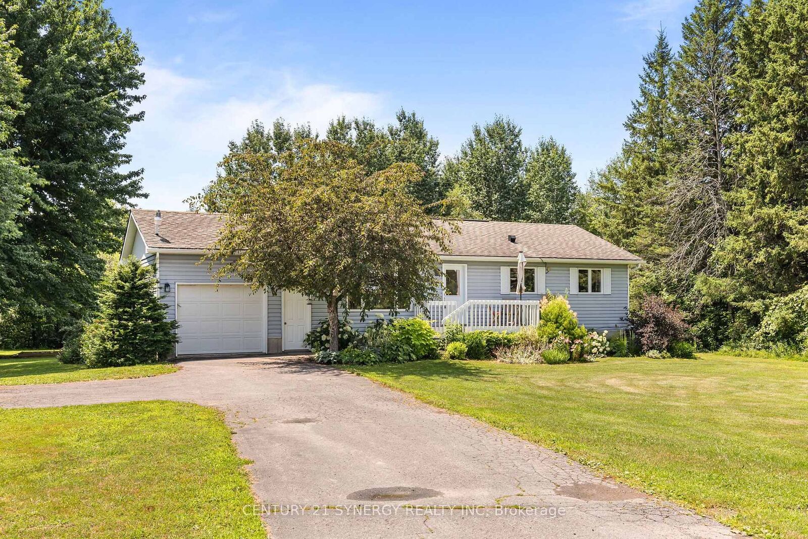 Property Photo:  2282 Roxborough Kenyon Boundary Road  ON K0C 1T0 