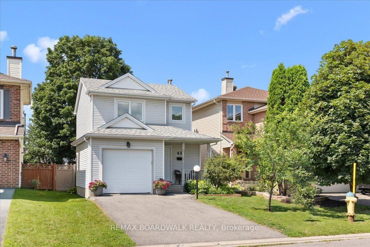 Property Photo:  43 Peacock Crescent  ON K2J 3P8 
