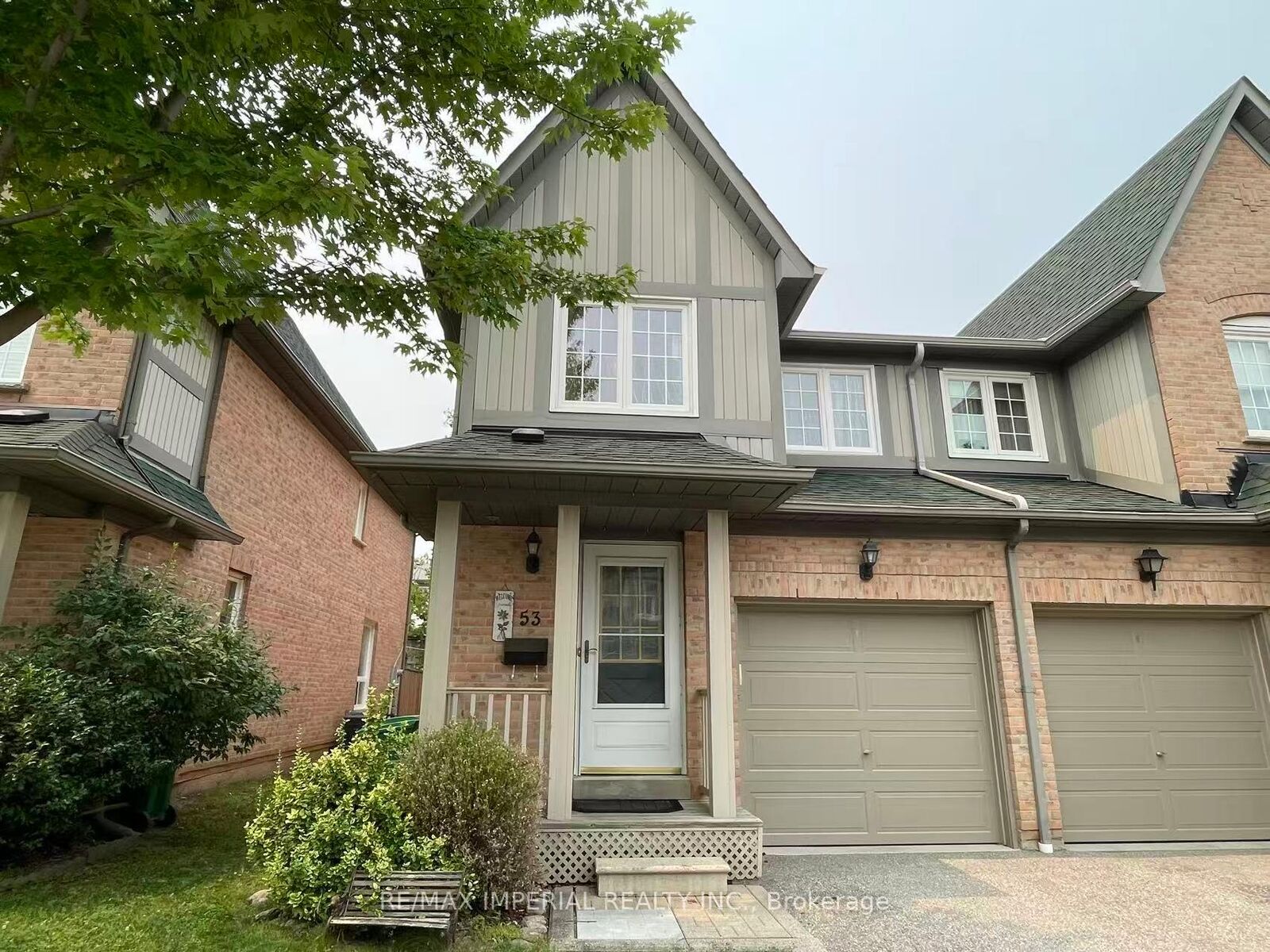 Property Photo: 2955 Thomas Street 53, Lower ON L5M 6A9