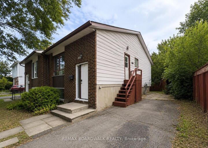 Property Photo: 222 Castlefrank Road 1 ON K2L 1T5