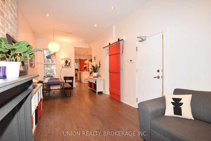 Property Photo: 66 Lansdowne Avenue 1 ON M6K 2V9