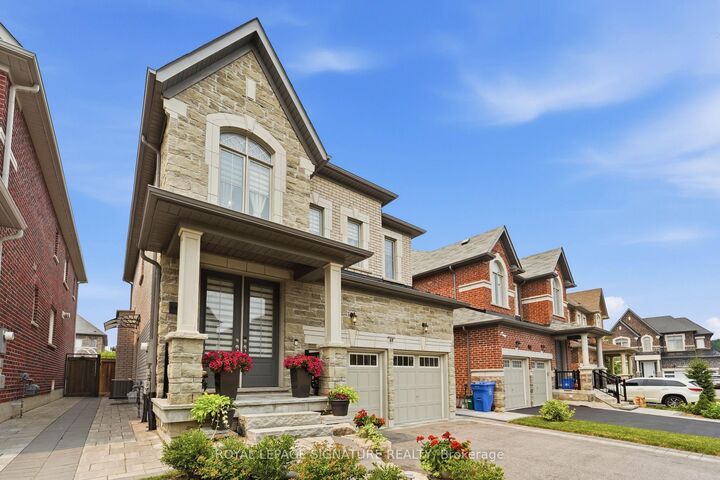 Property Photo: 68 Duggan Street ON L4G 0Y8