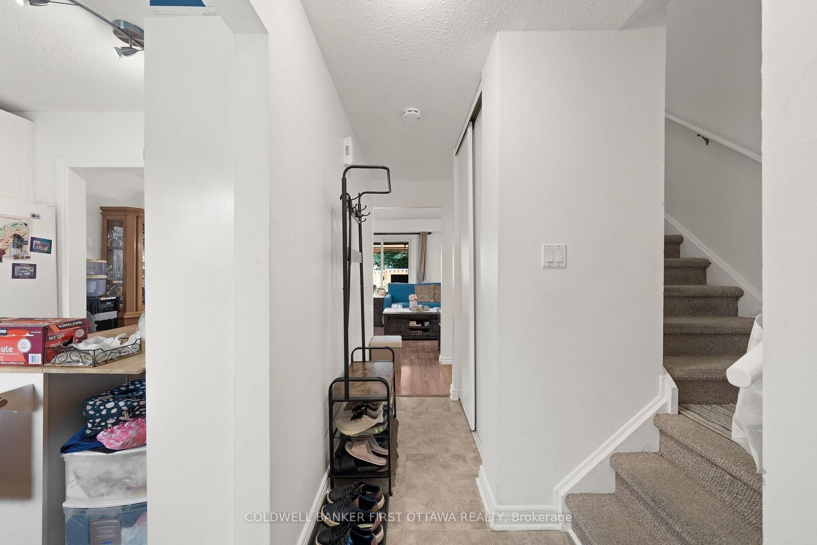 Property Photo: 158 Barrow Crescent 19 ON K2L 2J1
