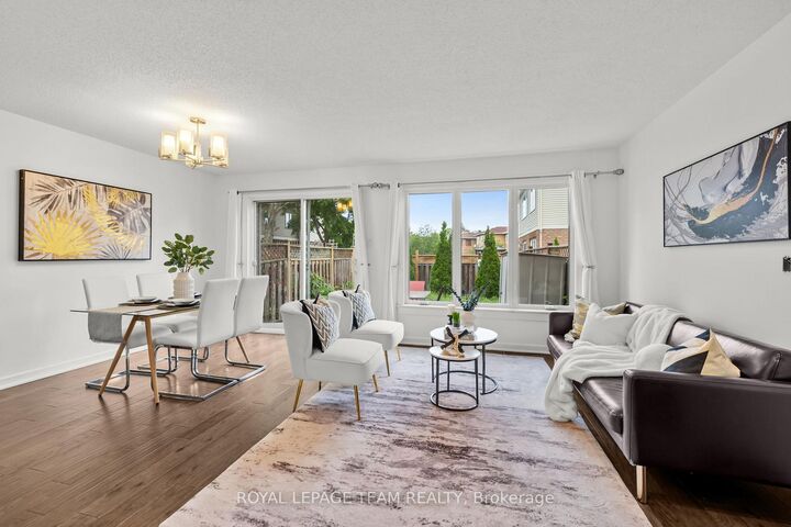 Property Photo:  91 Winnegreen Court  ON K1G 5S4 