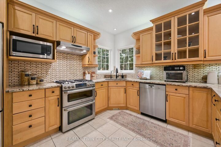 Property Photo: 608 Bluenose Crescent ON N2K 4C5