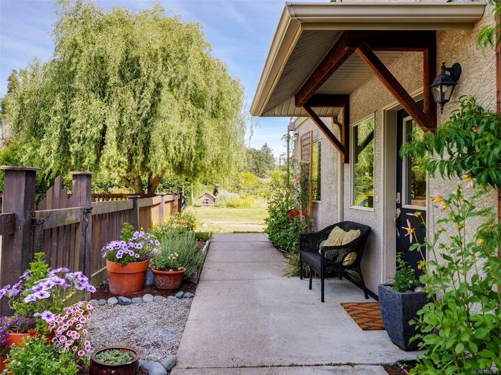 Property Photo: 798 Wain Rd BC V8L 5N8