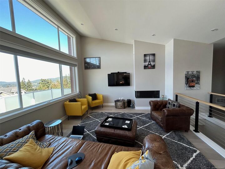 Property Photo: 6089 Sansum Dr BC V9L 0B3