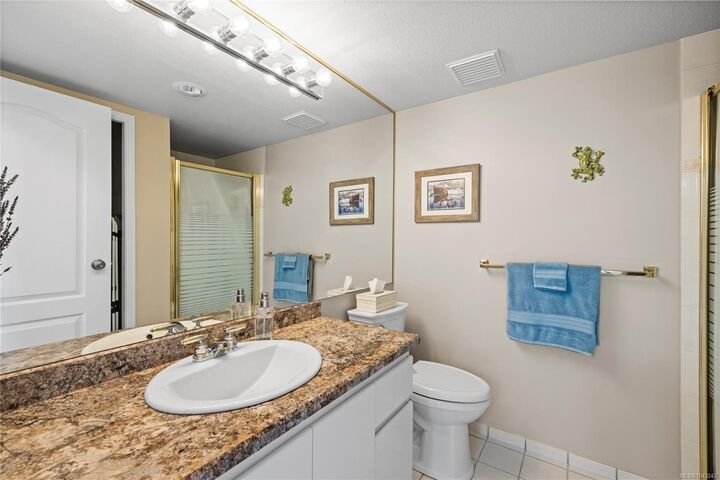 Property Photo: 158 Promenade Dr #206 BC V9R 6M7
