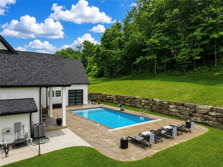 Property Photo: 880 Seabright PA 15057