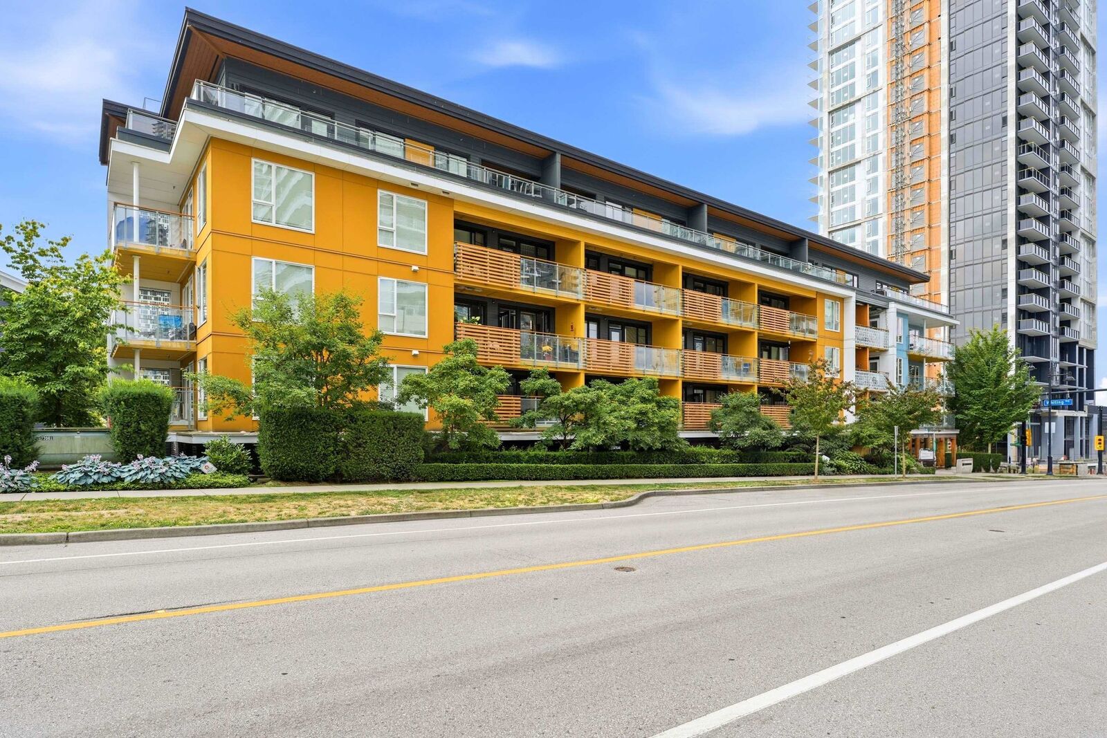 Property Photo: 516 Foster Avenue 201 BC V3J 0H8