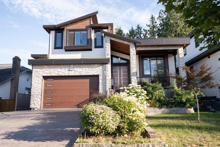 Property Photo: 15640 93A Avenue BC V4N 3B4